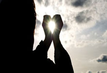 如何实现90分钟足球比分的免费调用？